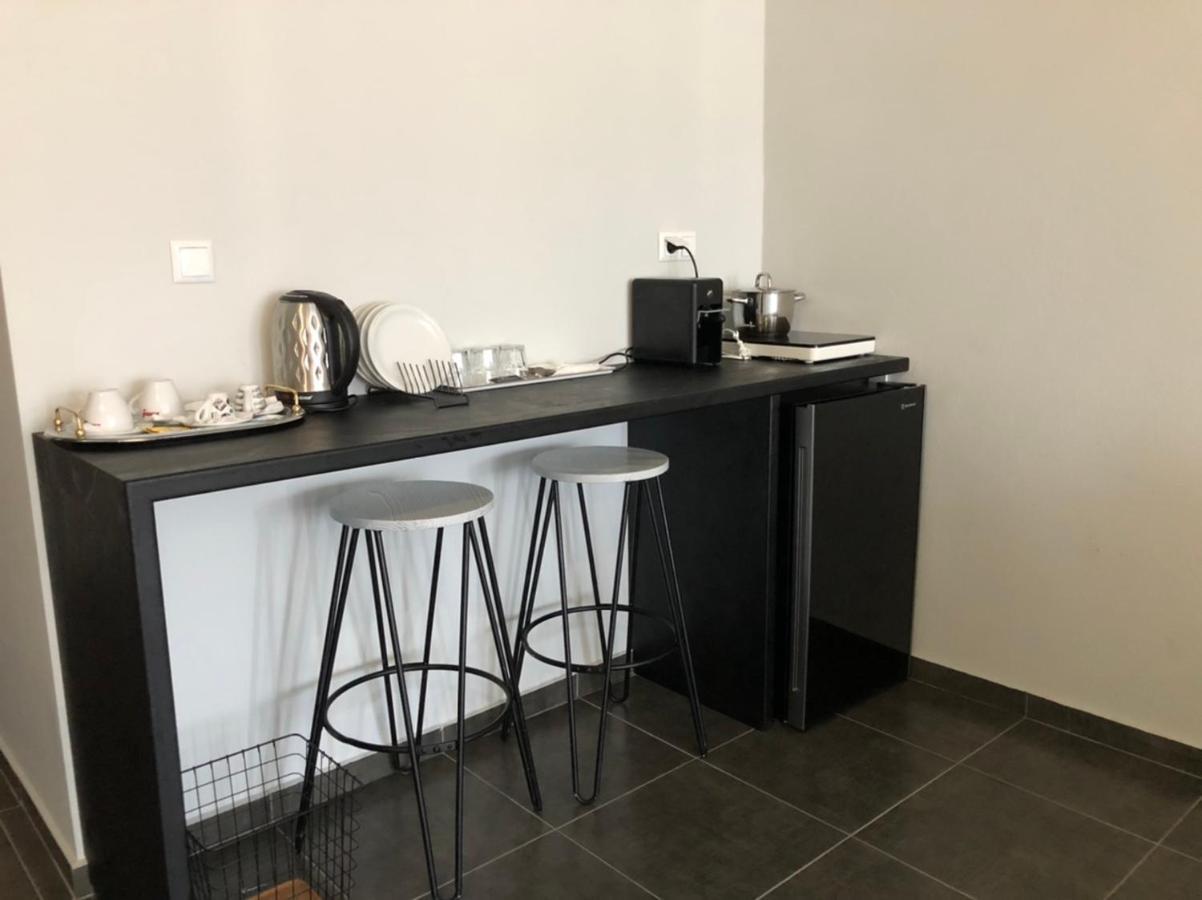 Glykanisos Suites Néa Péramos Esterno foto